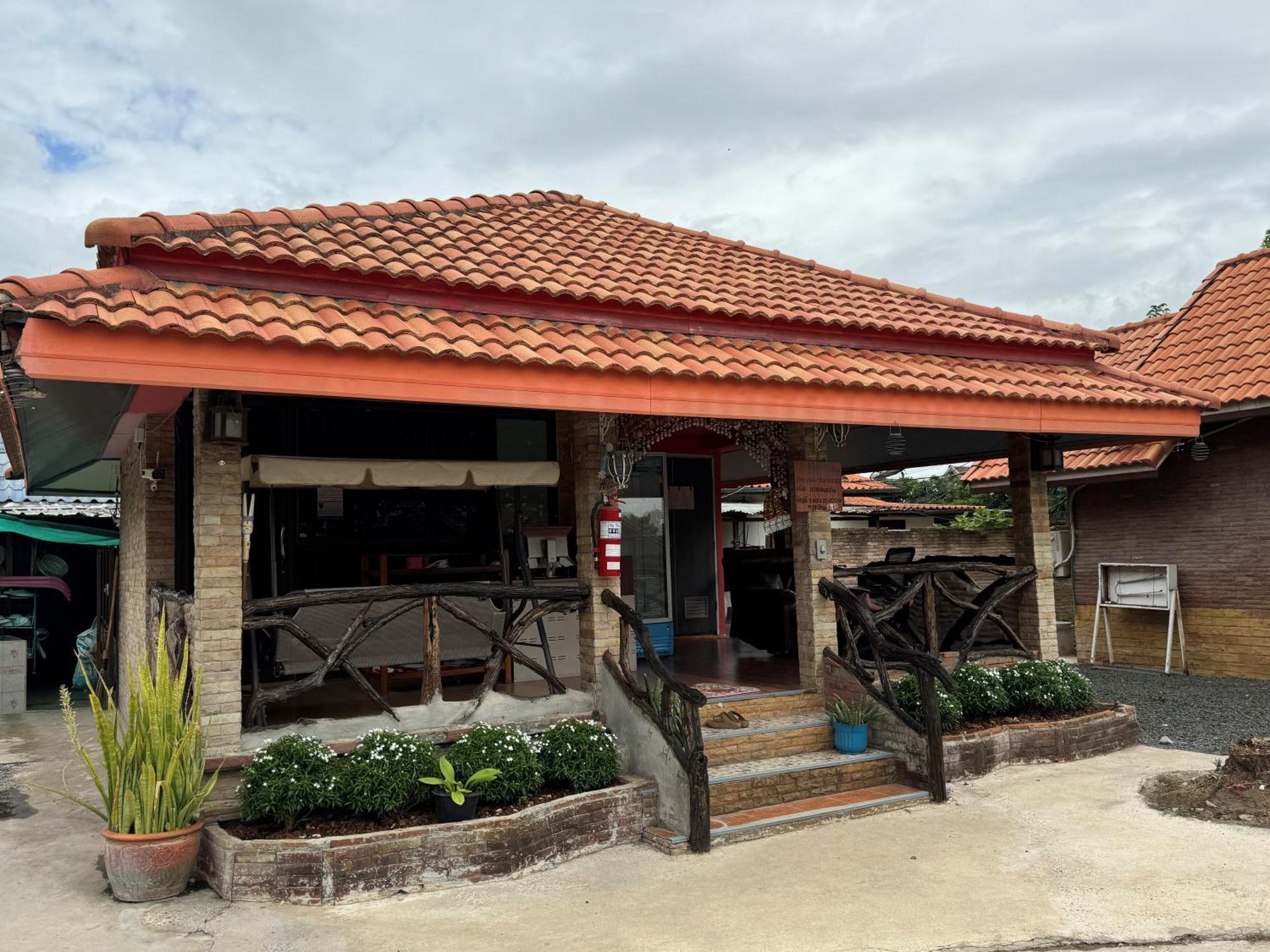 Busby Resort Ta Phya Exterior foto