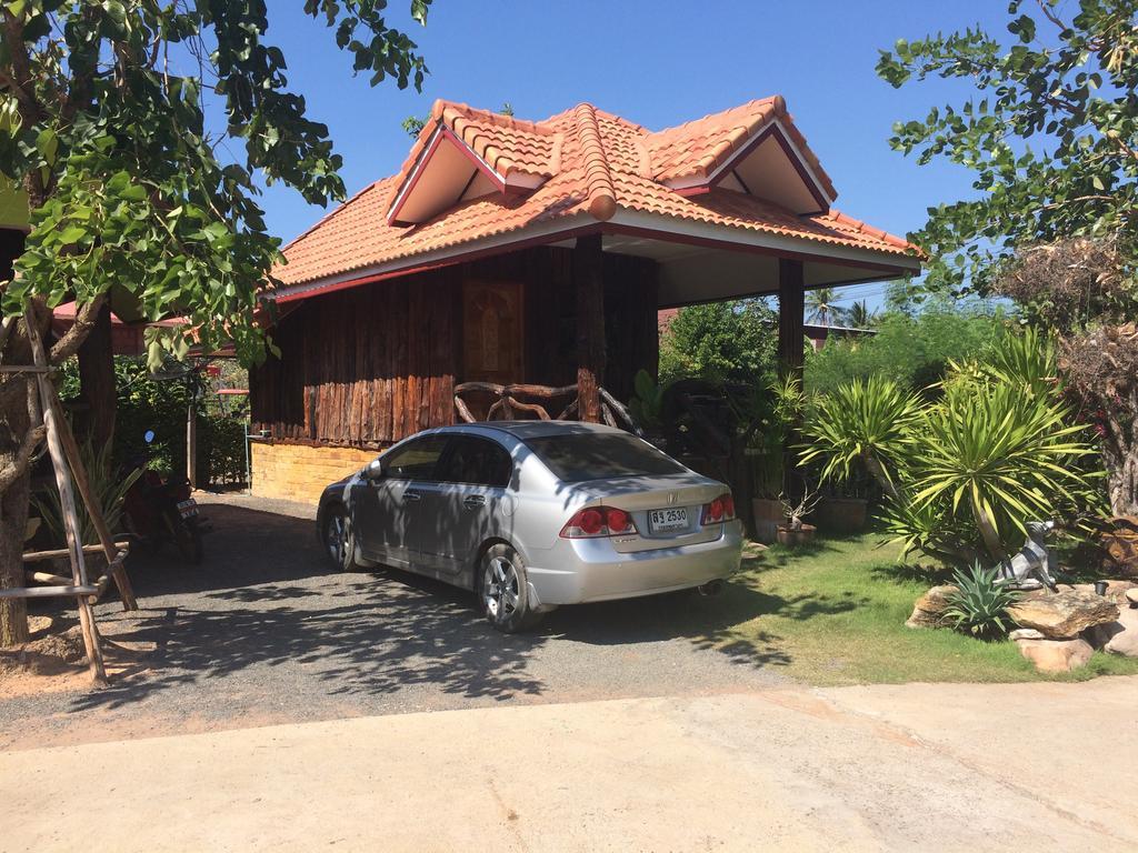 Busby Resort Ta Phya Exterior foto
